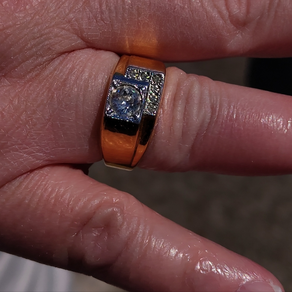 Vintage Unisex Rhinestone and Heavy Gold Electricplate Ring 18k With 7 Stones